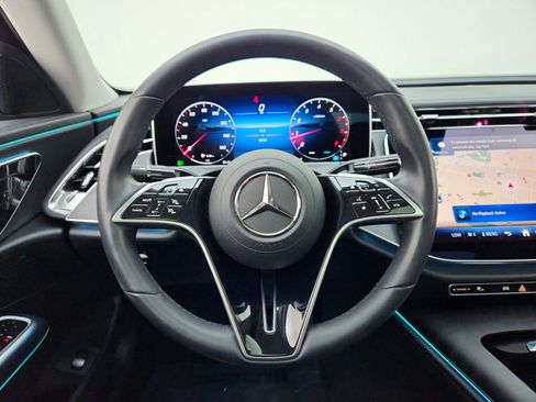 Used 2025 Mercedes-Benz E 350 4MATIC Sedan image 23