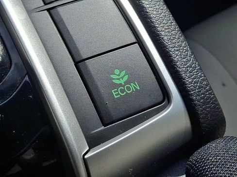 Certified 2017 Honda Civic EX image 24