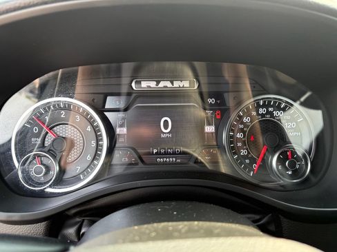 Used 2024 RAM 1500 Laramie AWD/4WD image 24
