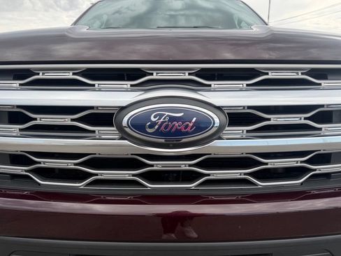 Used 2023 Ford Expedition Max Platinum AWD/4WD image 6