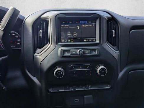 Used 2019 Chevrolet Silverado 1500 Custom Trail Boss w/ Custom Convenience Package image 11