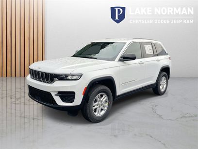 New 2025 Jeep Grand Cherokee Laredo w/ Luxury Tech Group I
