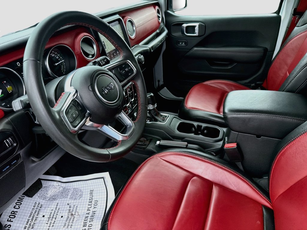 Used 2023 Jeep Wrangler Unlimited Rubicon 4xe AWD/4WD image 25