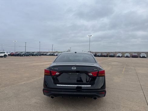 Certified 2023 Nissan Altima 2.5 SV w/ SV Premium Package image 22
