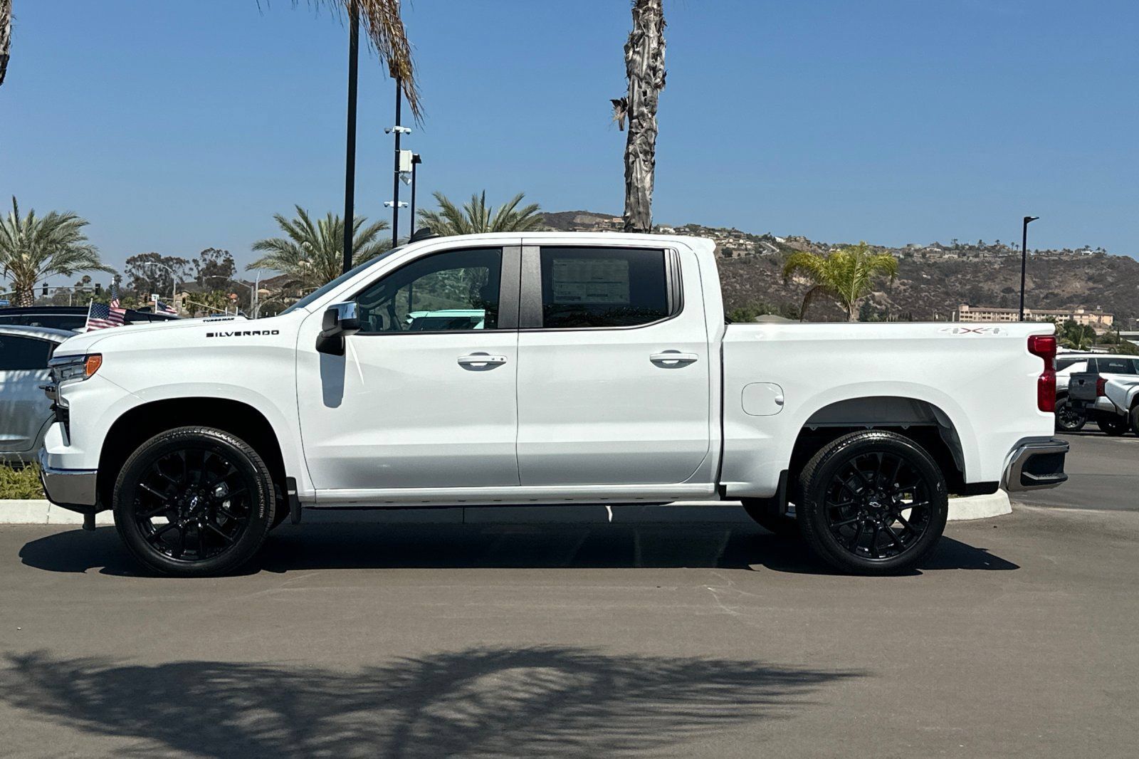 New 2026 Chevrolet Silverado 1500 LT w/ Leather Package AWD/4WD image 7