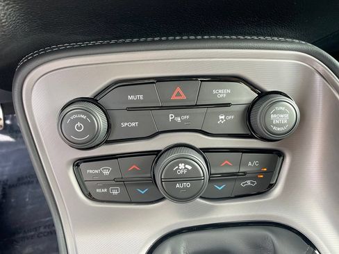 Used 2023 Dodge Challenger R/T RWD image 27