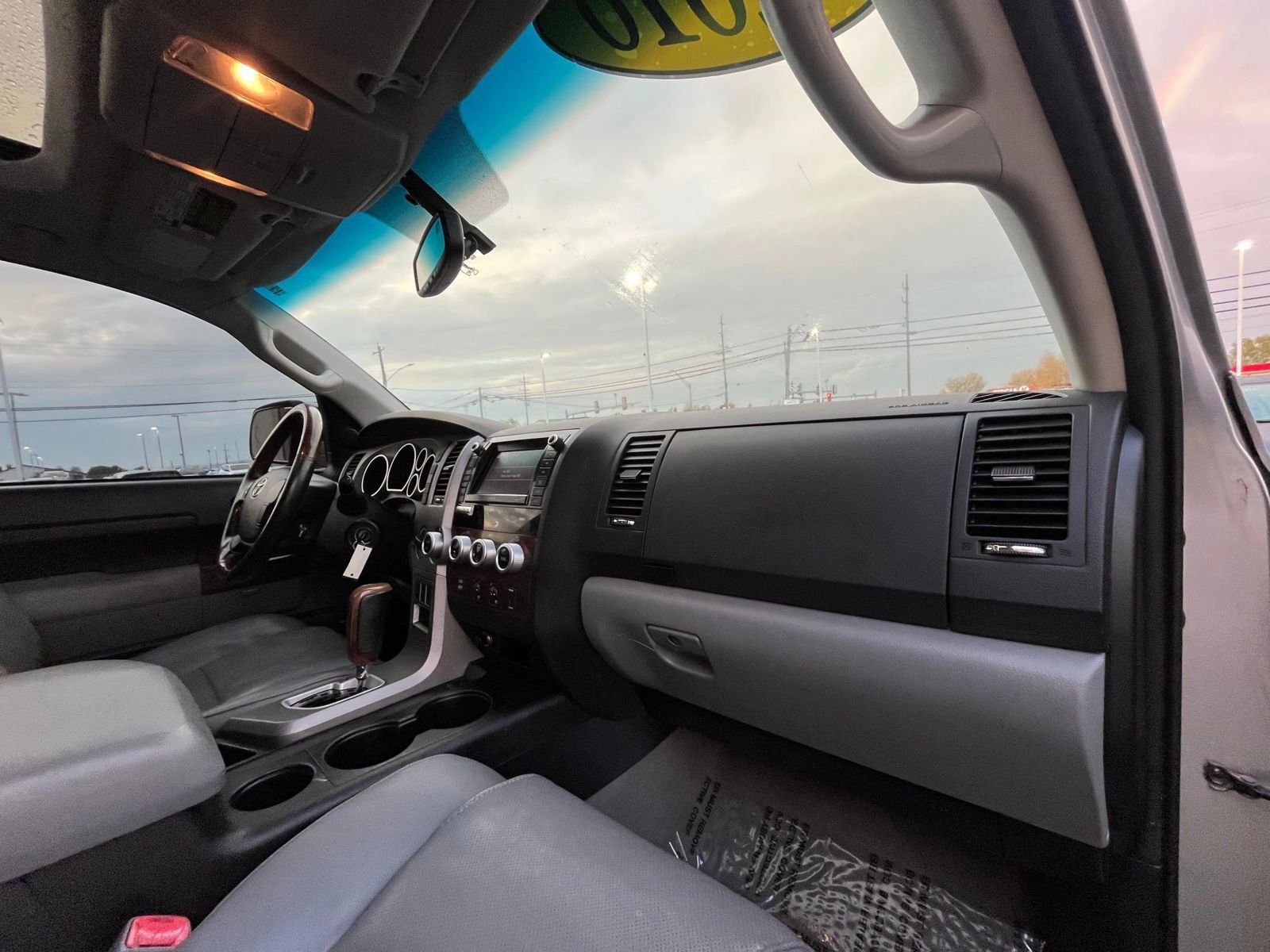 Used 2010 Toyota Tundra Limited w/ Platinum Pkg AWD/4WD image 20