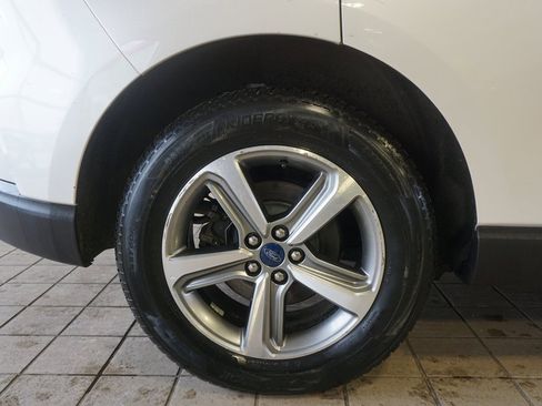 Used 2019 Ford Edge SEL w/ Equipment Group 201A image 29