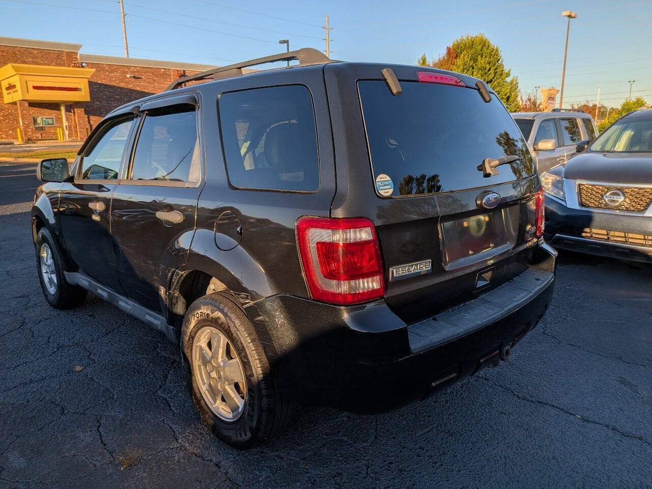 Used 2011 Ford Escape XLT w/ 202A Rapid Spec Order Code FWD image 22