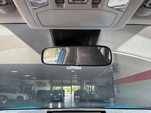 Used 2019 Toyota RAV4 XLE Premium FWD image 18