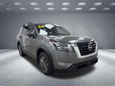 Used 2024 Nissan Pathfinder SV FWD image 7