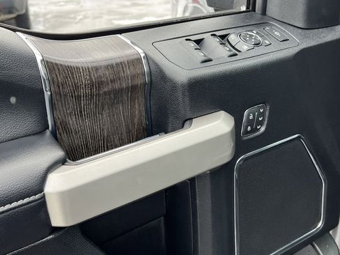 Used 2021 Ford F350 Lariat w/ Lariat Ultimate Package image 15