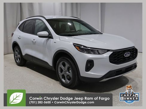 Used 2025 Ford Escape ST-Line Select AWD/4WD image 1