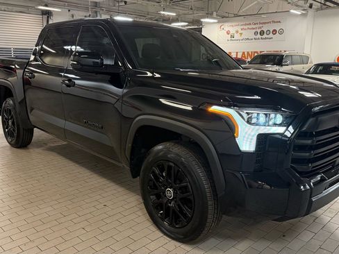 Used 2024 Toyota Tundra Limited image 19