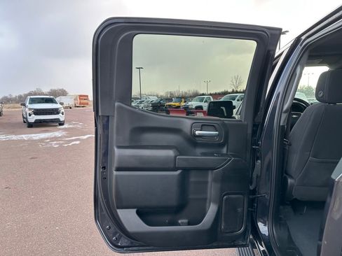 Used 2023 Chevrolet Silverado 1500 Custom image 21