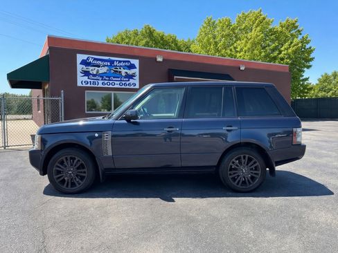 Used 2011 Land Rover Range Rover HSE LUX AWD/4WD image 3