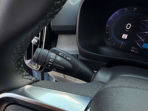 Used 2025 Volvo XC40 B5 Plus w/ Protection Package Premier image 53