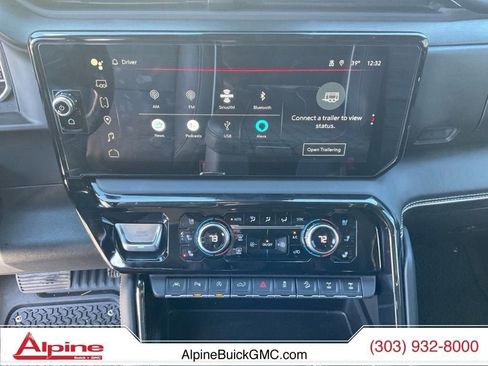 Used 2024 GMC Sierra 1500 AT4X image 11