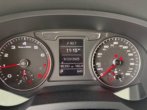 Used 2018 Audi Q3 2.0T Premium w/ Convenience Package image 28