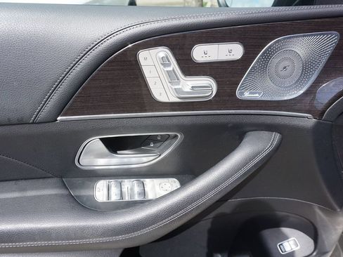 Used 2020 Mercedes-Benz GLE 350 4MATIC image 4
