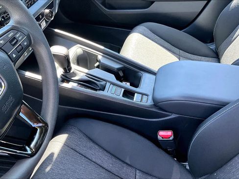 Used 2025 Honda Accord LX image 16