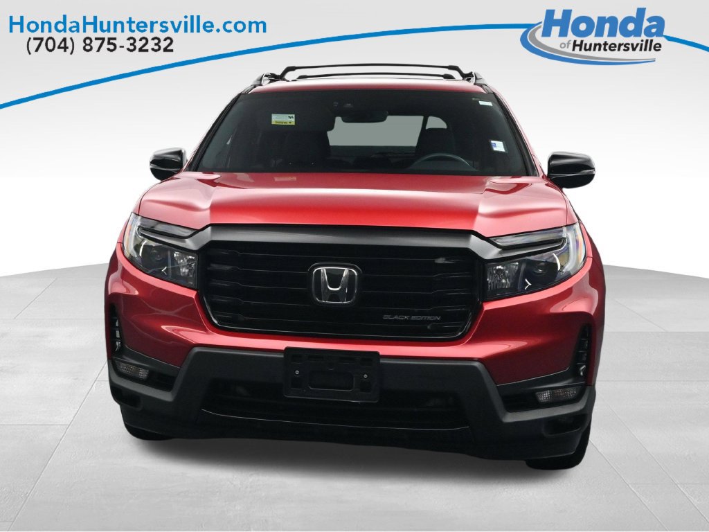 Used 2025 Honda Passport Black Edition image 2