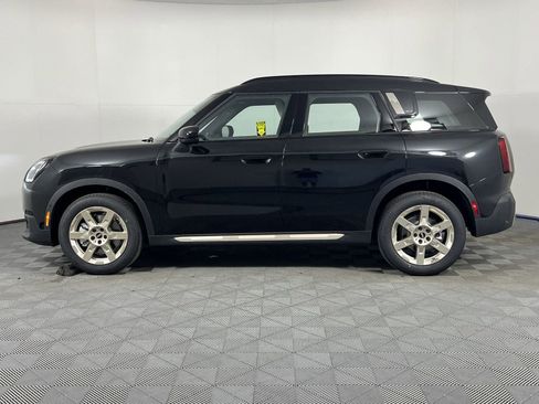 Certified 2025 MINI Cooper Countryman S image 2