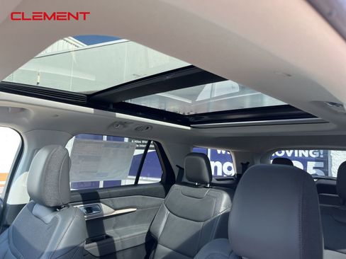 New 2025 Ford Explorer Active w/ Active Comfort Package image 23