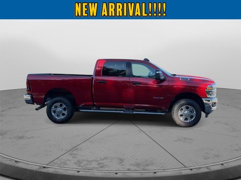 Used 2026 RAM 2500 Big Horn AWD/4WD image 8