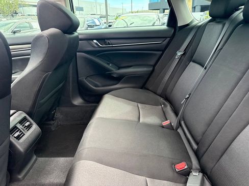 Used 2018 Honda Accord EX image 16