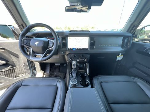 New 2025 Ford Bronco Badlands w/ Sasquatch Package AWD/4WD image 31