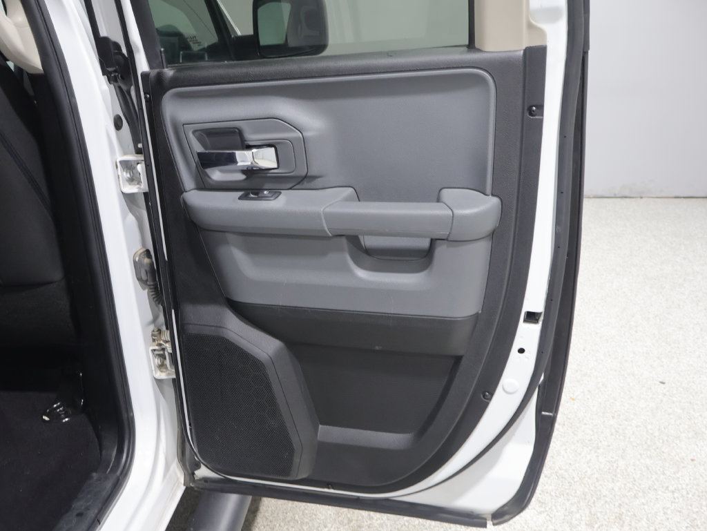 Used 2019 RAM 1500 Warlock AWD/4WD image 22