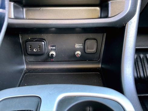 Used 2022 Chevrolet Colorado LT w/ Fleet Safety Package image 24