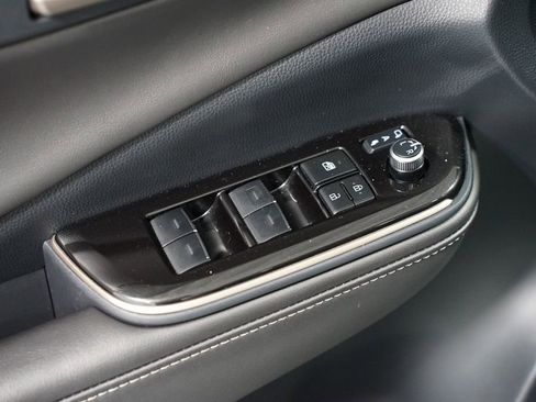 Used 2025 Toyota Crown Nightshade image 31