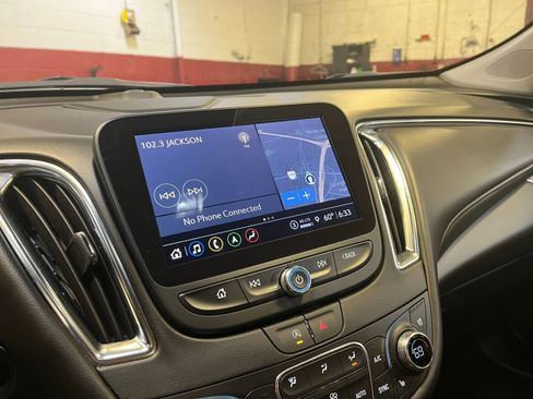 Used 2024 Chevrolet Malibu LT image 21