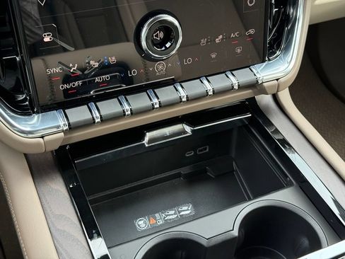 New 2026 GMC Yukon XL Denali w/ Denali Reserve Package AWD/4WD image 31