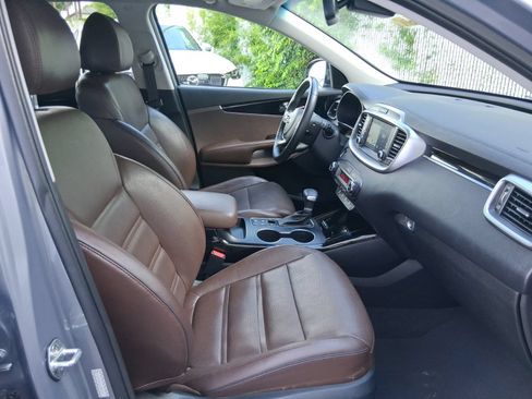 Used 2020 Kia Sorento SX FWD image 18