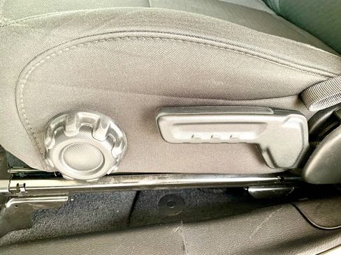 Used 2023 Jeep Gladiator Willys image 44