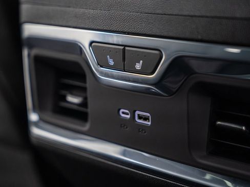 New 2026 Chevrolet Silverado 1500 LTZ w/ Technology Package AWD/4WD image 39
