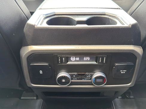 Used 2020 Ford Expedition Max XLT w/ Equipment Group 202A AWD/4WD image 22