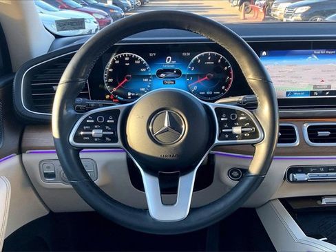 Certified 2022 Mercedes-Benz GLS 450 4MATIC image 4