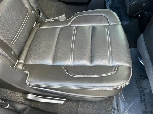 Used 2018 GMC Yukon Denali image 19