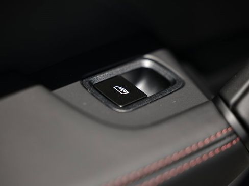 New 2025 Porsche Cayenne Turbo image 29