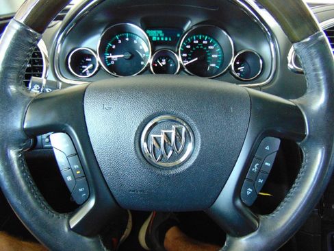 Used 2017 Buick Enclave Premium w/ Experience Buick Package AWD/4WD image 12