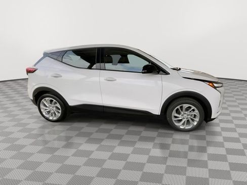 New 2027 Chevrolet Bolt LT image 9