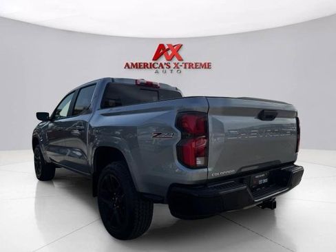 Used 2025 Chevrolet Colorado Z71 w/ Z71 Convenience Package 2 AWD/4WD image 4