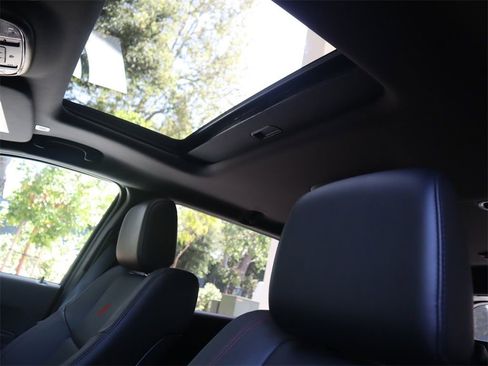 New 2024 Dodge Durango GT RWD image 11