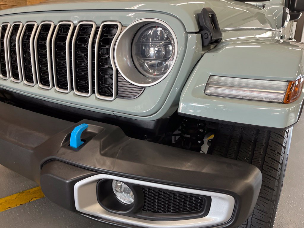 Used 2024 Jeep Wrangler Unlimited Sahara w/ Safety Group AWD/4WD image 9