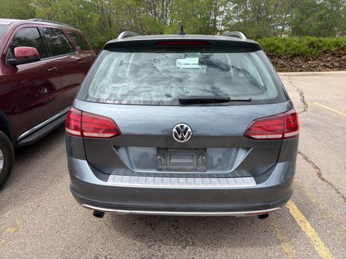 Used 2019 Volkswagen Golf Alltrack S AWD/4WD image 16