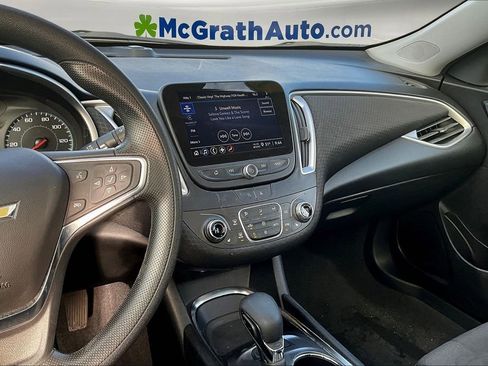 Used 2024 Chevrolet Malibu LT image 9